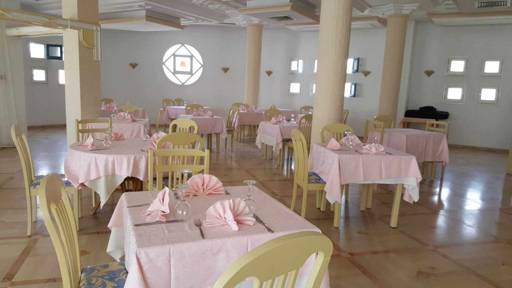 Готель Sindbad Center Сус Екстер'єр фото